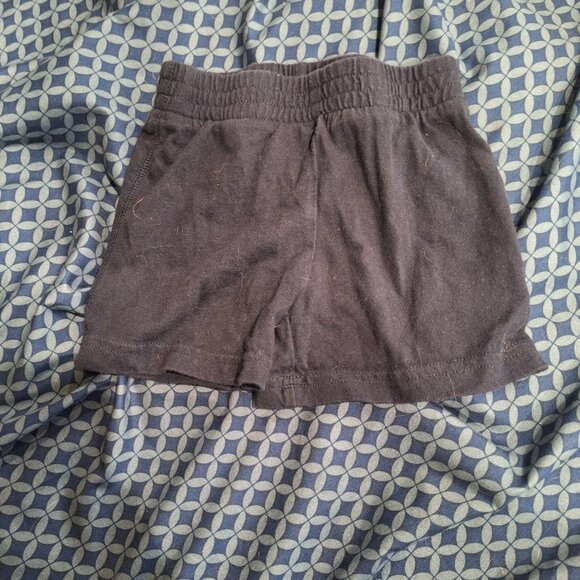 black shorts 6 to 9 months - Picture 2 of 3